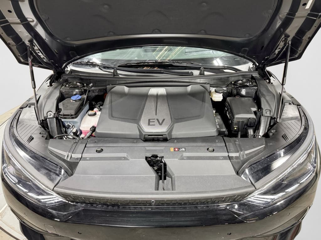 2024 Kia EV6 view 25