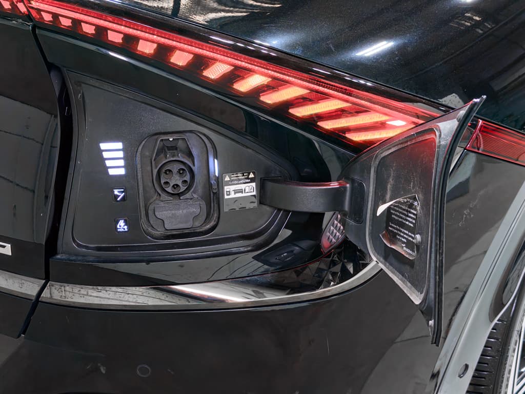 2024 Kia EV6 view 5