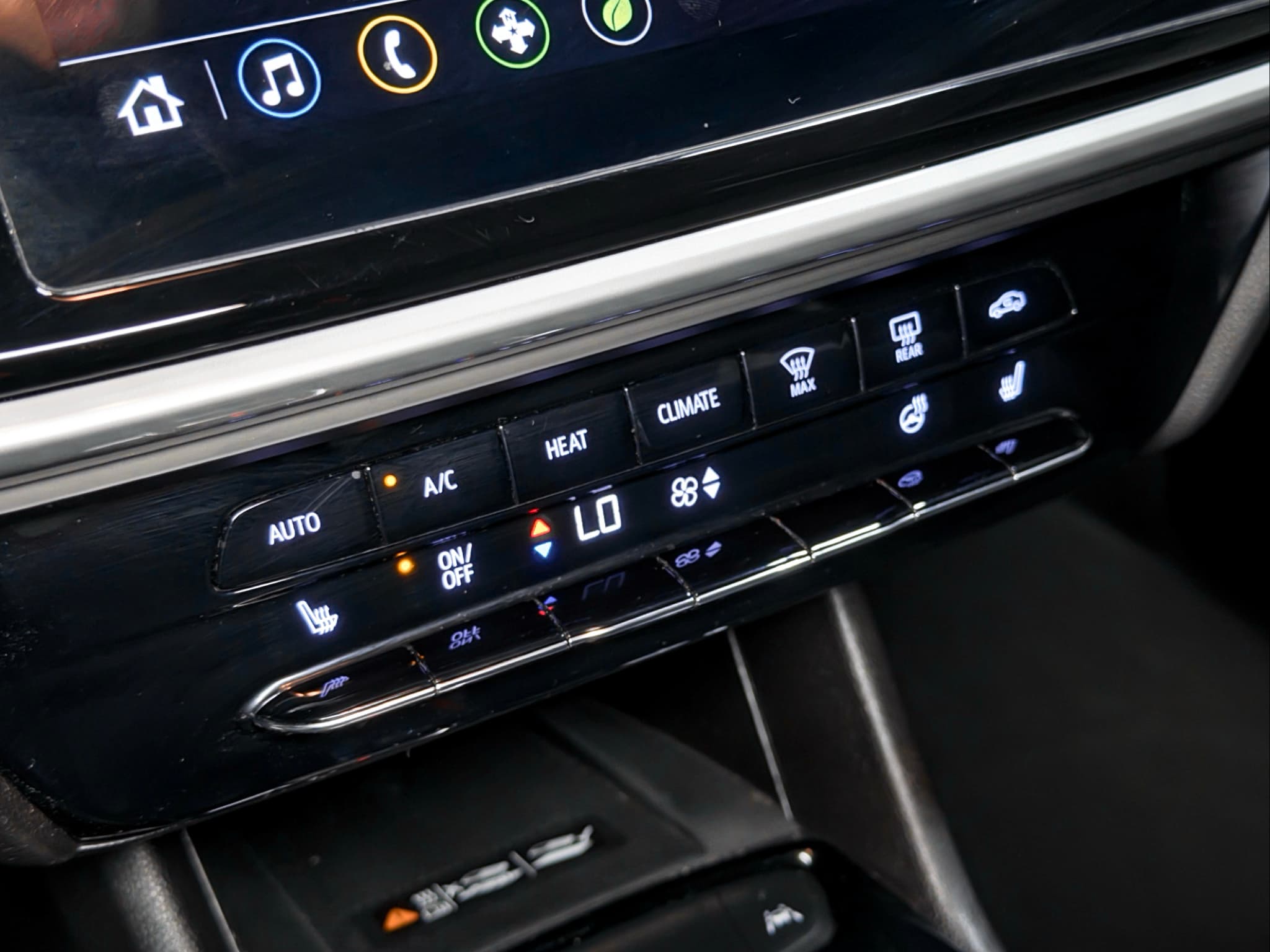 2023 Chevrolet Bolt EUV view 14