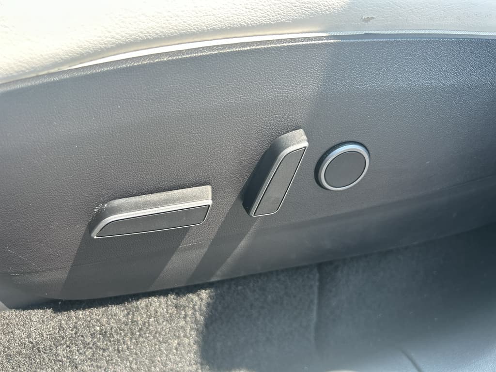 2021 Tesla Model Y view 7
