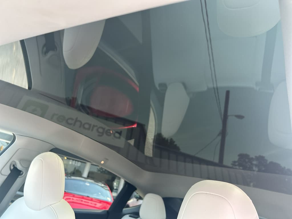 2021 Tesla Model Y view 17