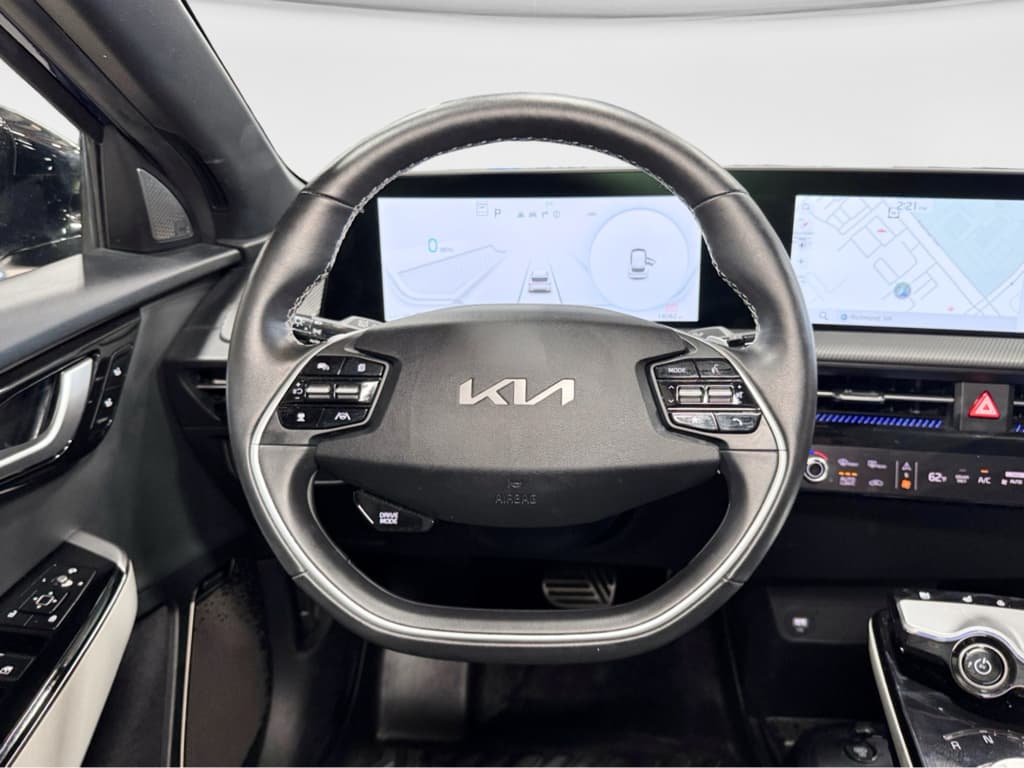 2024 Kia EV6 view 8