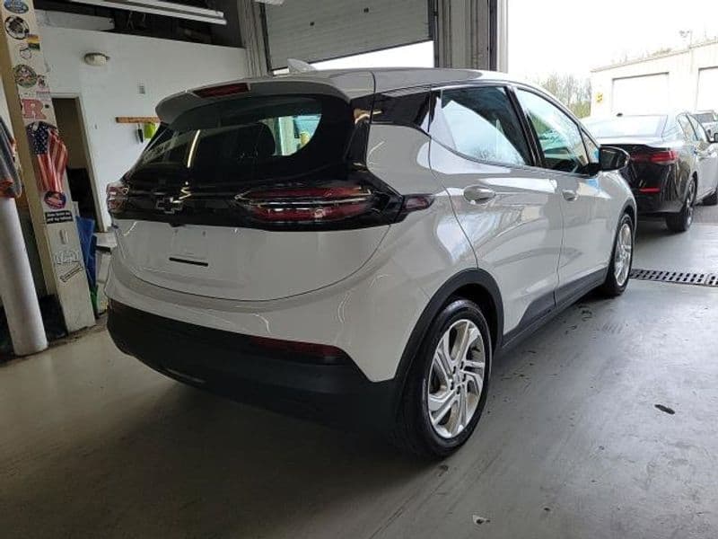 2023 Chevrolet Bolt EV view 3