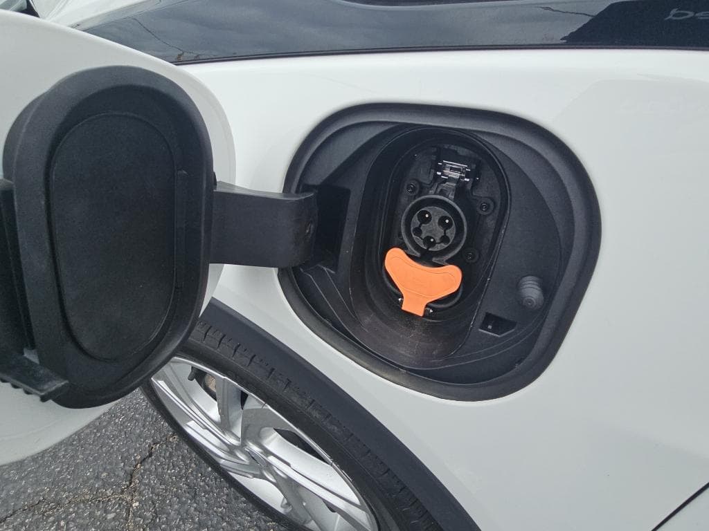 2023 Chevrolet Bolt EV view 5