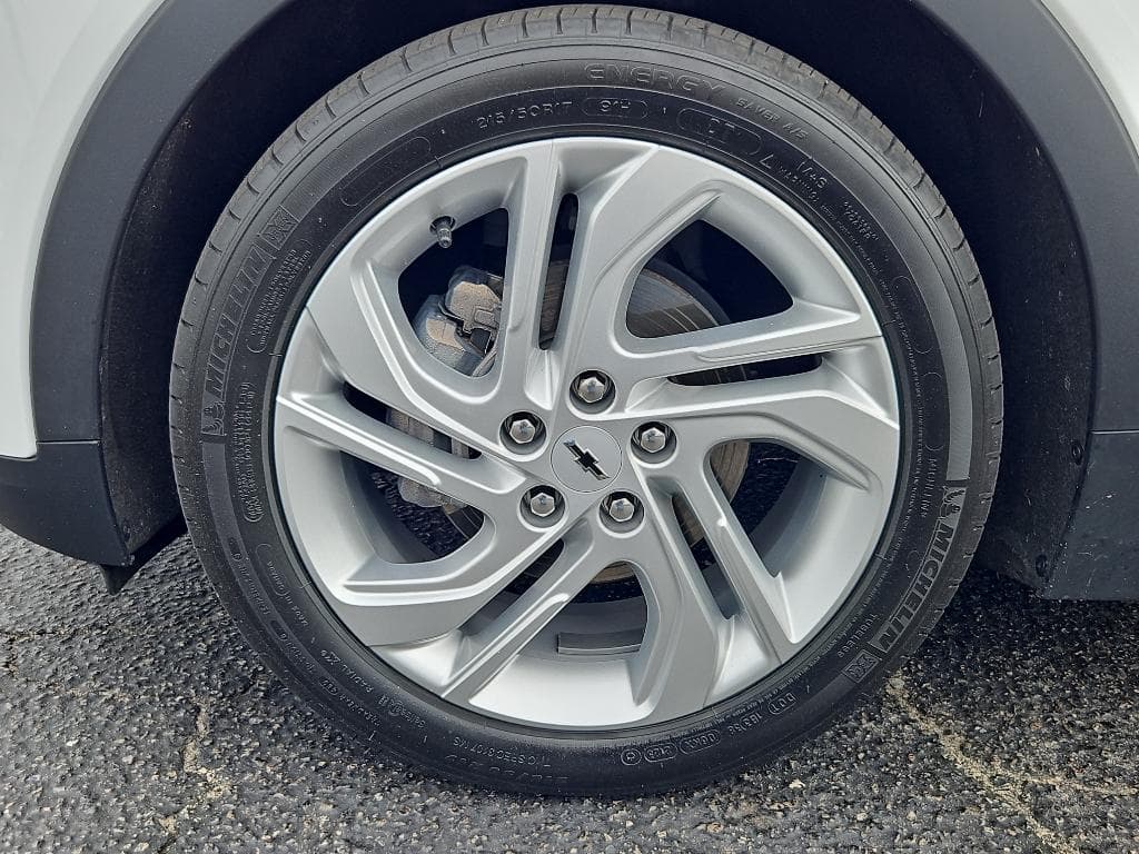 2023 Chevrolet Bolt EV view 24