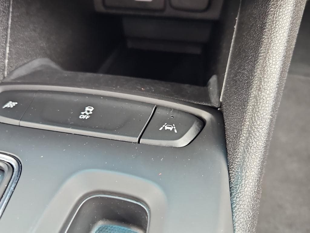 2023 Chevrolet Bolt EV view 14