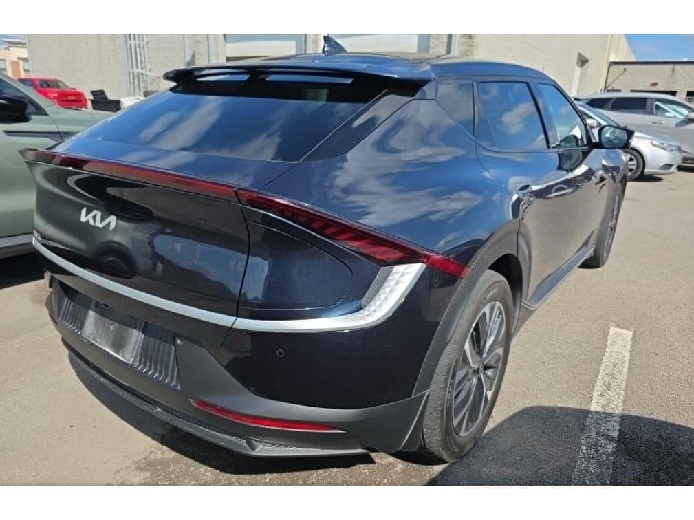 2024 Kia EV6 view 3