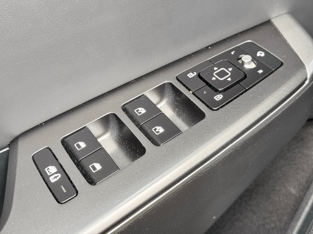 2024 Kia EV6 view 7