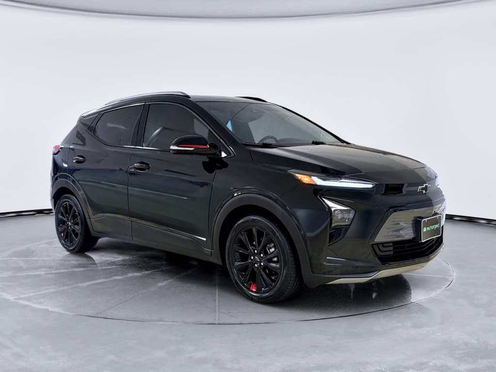 2023 Chevrolet Bolt EUV view 4