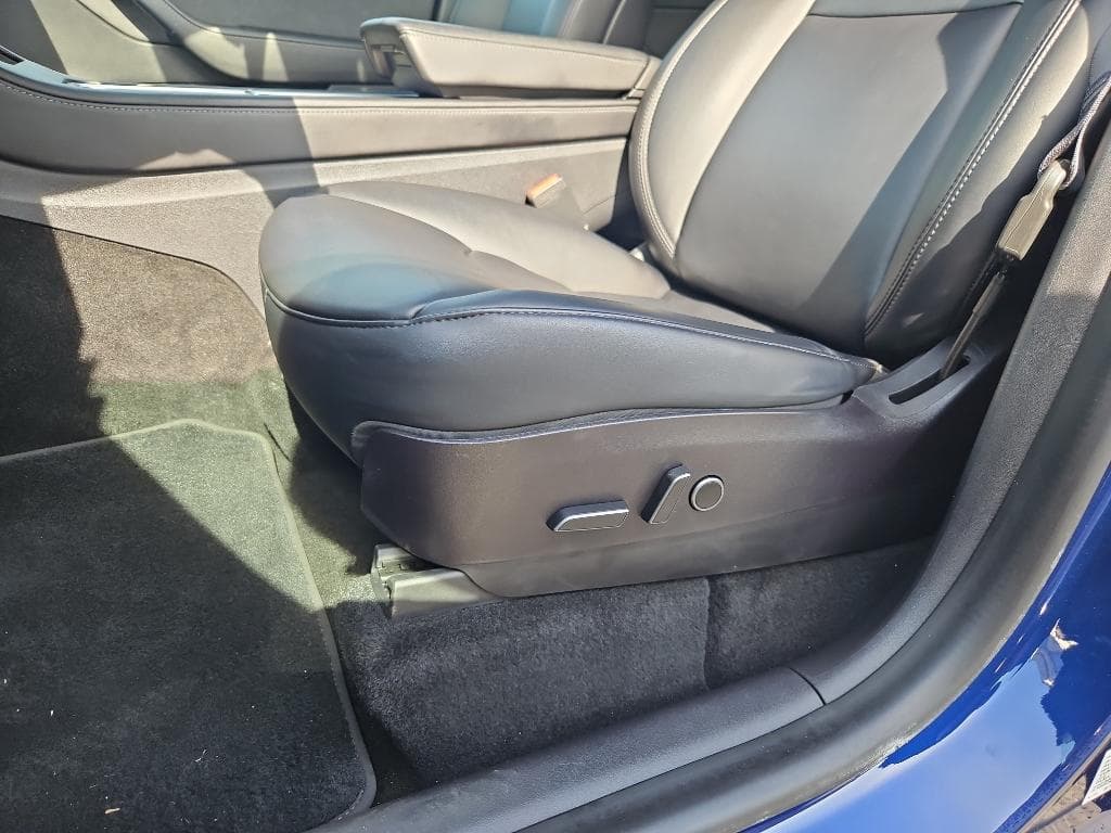 2021 Tesla Model Y view 7