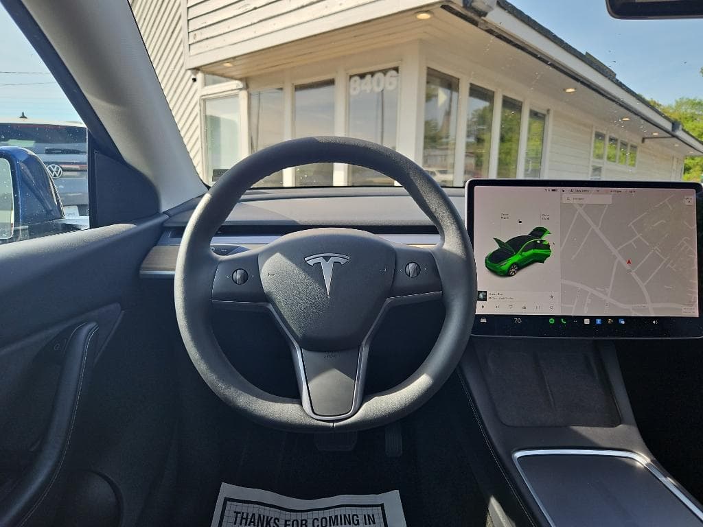 2021 Tesla Model Y view 8