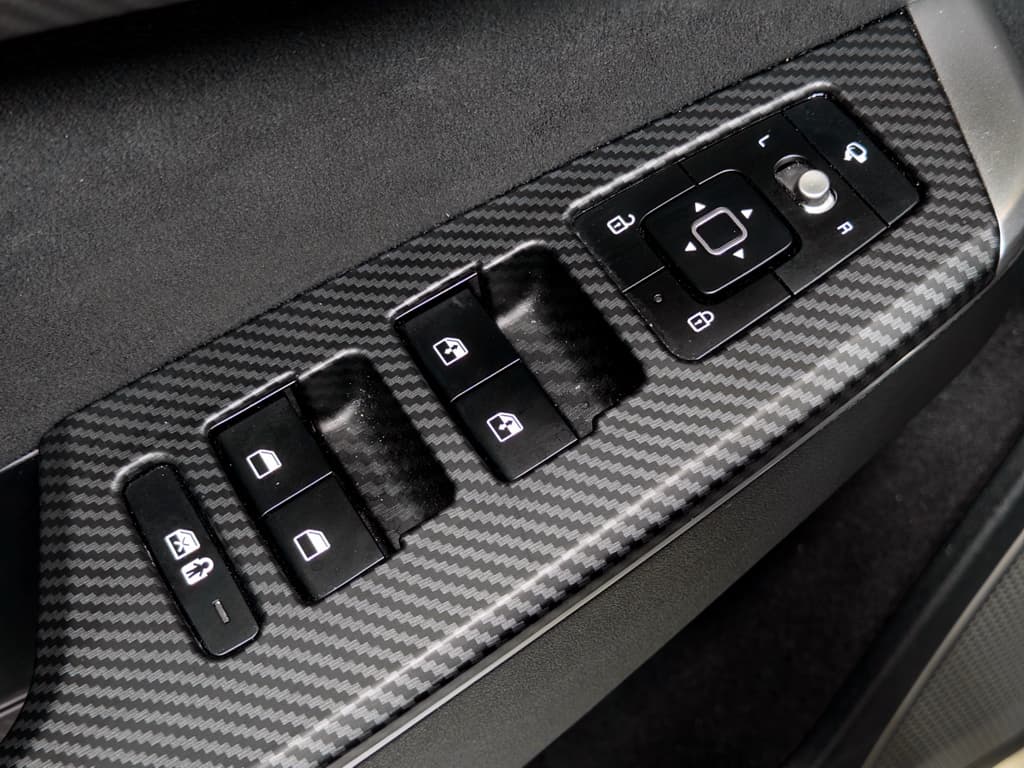 2024 Kia EV6 view 7