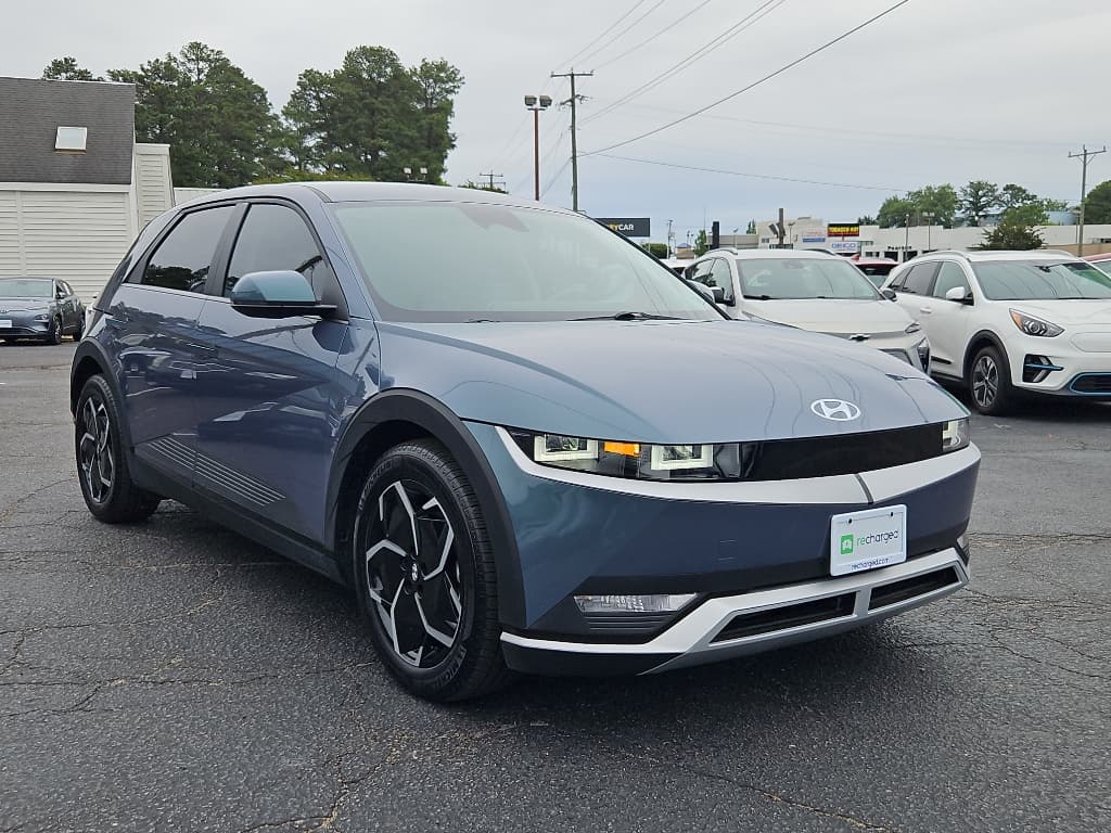 2023 Hyundai IONIQ 5 view 4