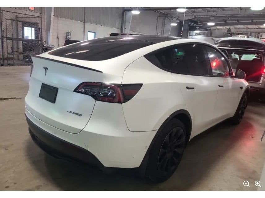 2021 Tesla Model Y view 3
