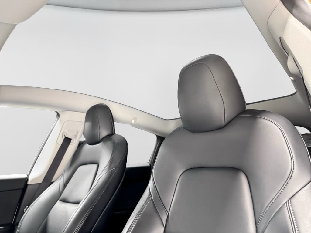 2021 Tesla Model Y view 23