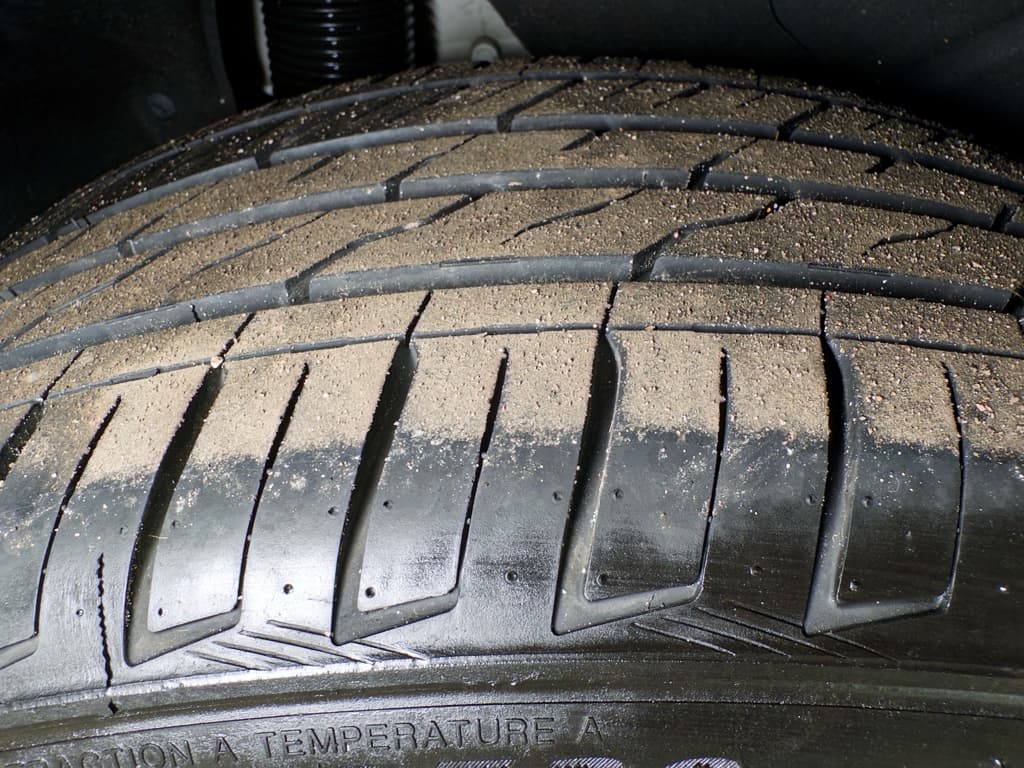 2021 Tesla Model Y view 37