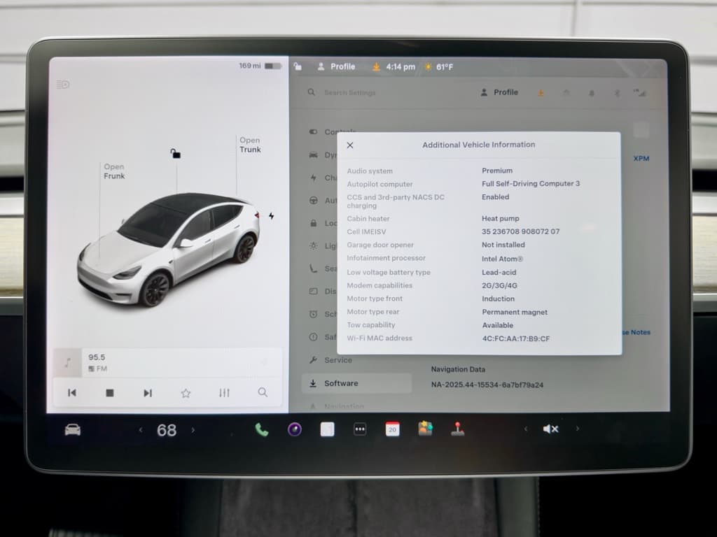 2021 Tesla Model Y view 13