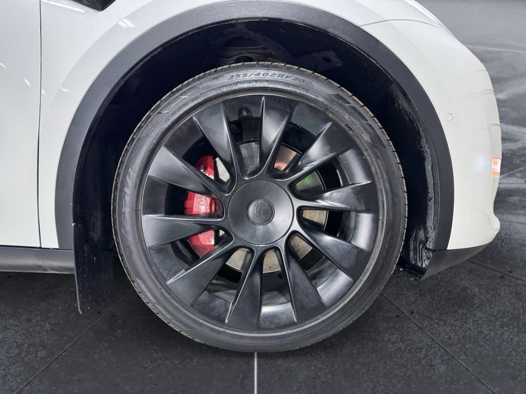 2021 Tesla Model Y view 34