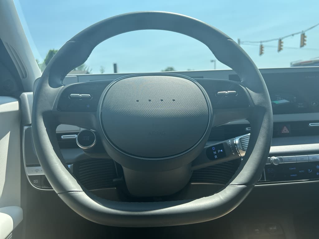 2023 Hyundai IONIQ 5 view 8