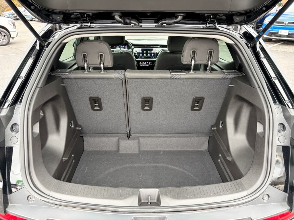 2023 Chevrolet Bolt EUV view 26