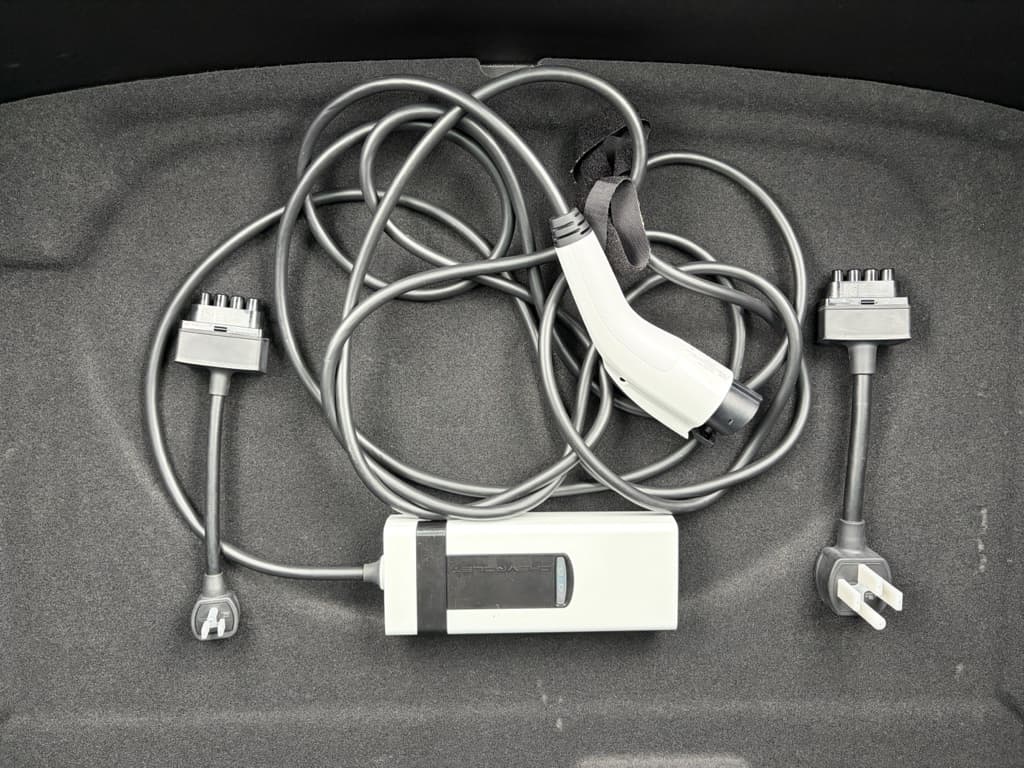 2023 Chevrolet Bolt EUV view 6