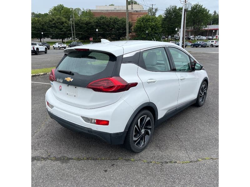 2017 Chevrolet Bolt EV view 2