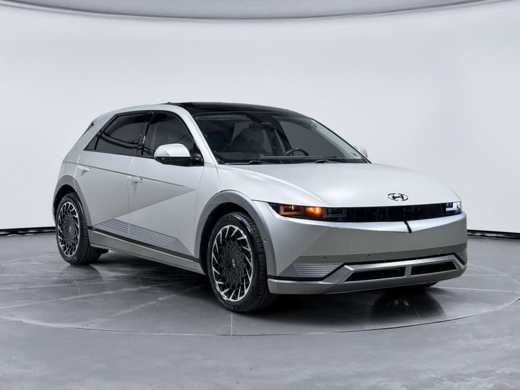 2023 Hyundai IONIQ 5 view 4
