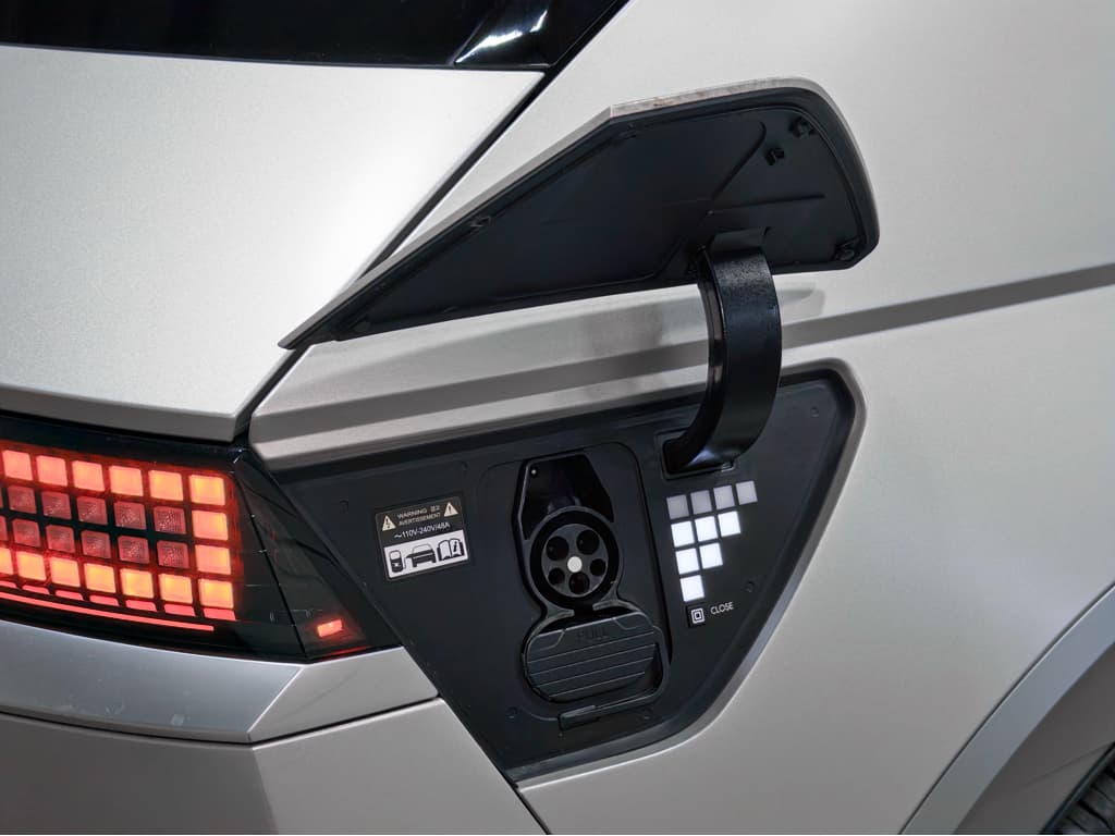 2023 Hyundai IONIQ 5 view 5