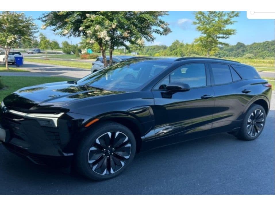 2024 Chevrolet Blazer EV view 2