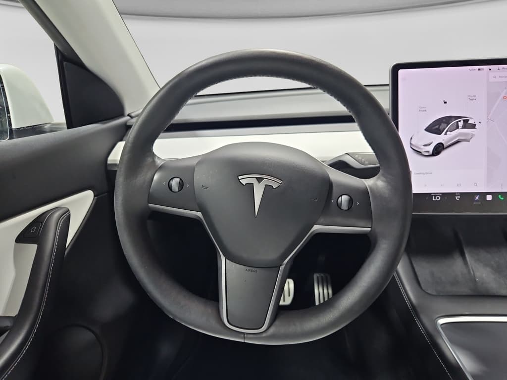 2021 Tesla Model Y view 7