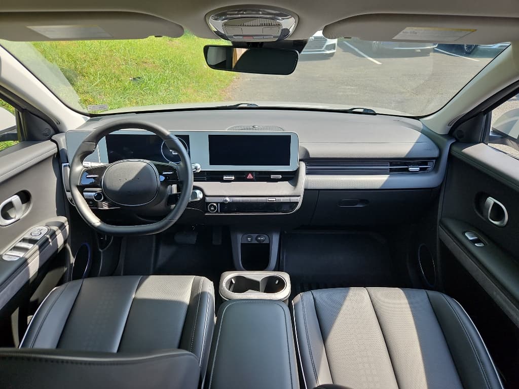 2023 Hyundai IONIQ 5 view 17
