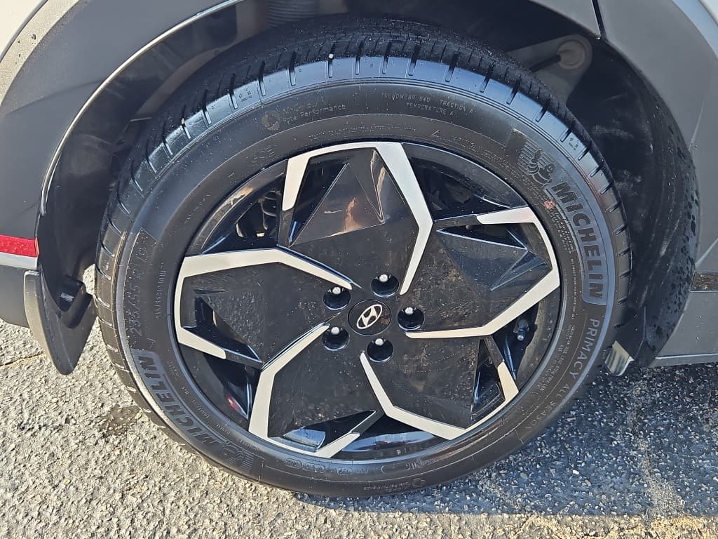 2023 Hyundai IONIQ 5 view 29