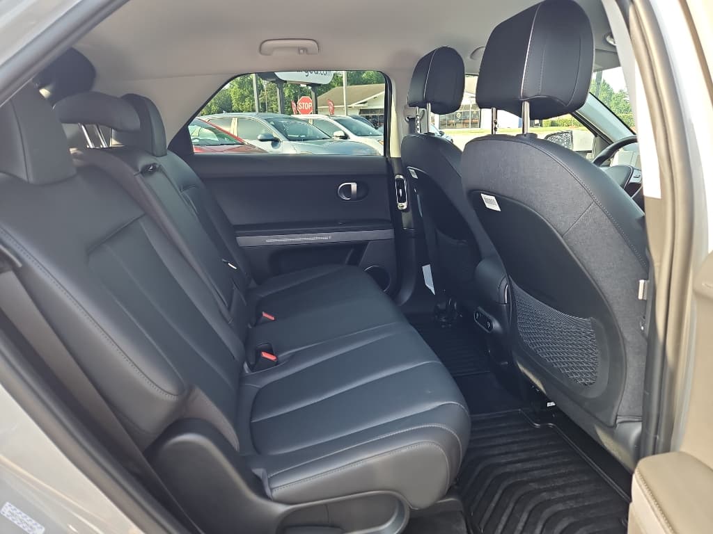 2023 Hyundai IONIQ 5 view 21