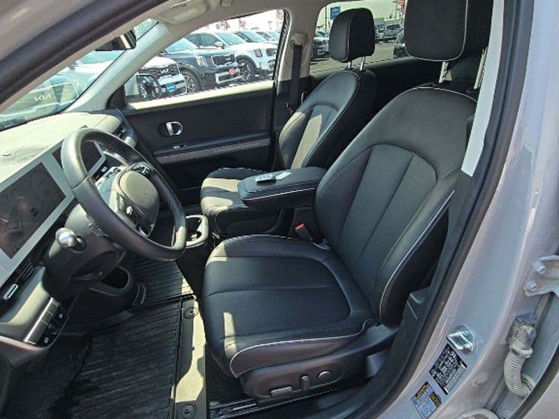 2023 Hyundai IONIQ 5 view 5
