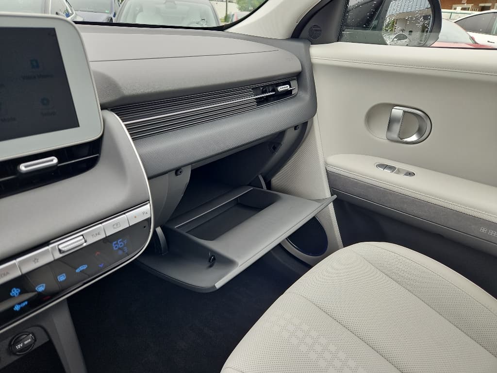 2023 Hyundai IONIQ 5 view 19
