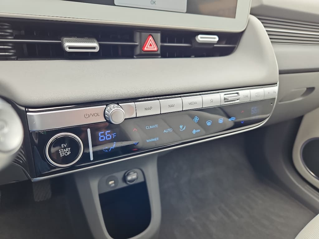 2023 Hyundai IONIQ 5 view 17