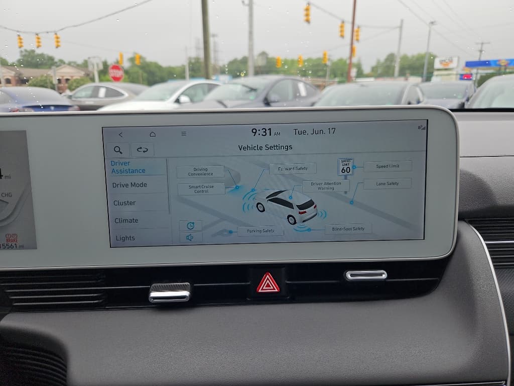 2023 Hyundai IONIQ 5 view 12