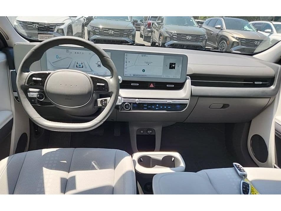 2023 Hyundai IONIQ 5 view 7