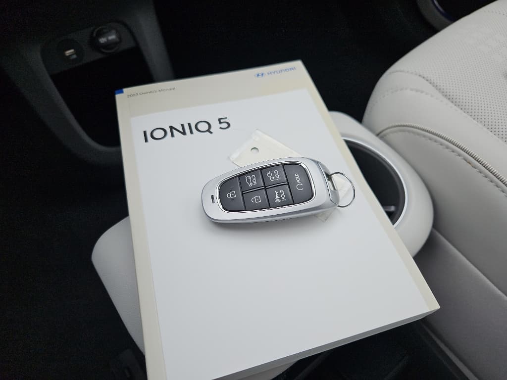 2023 Hyundai IONIQ 5 view 20