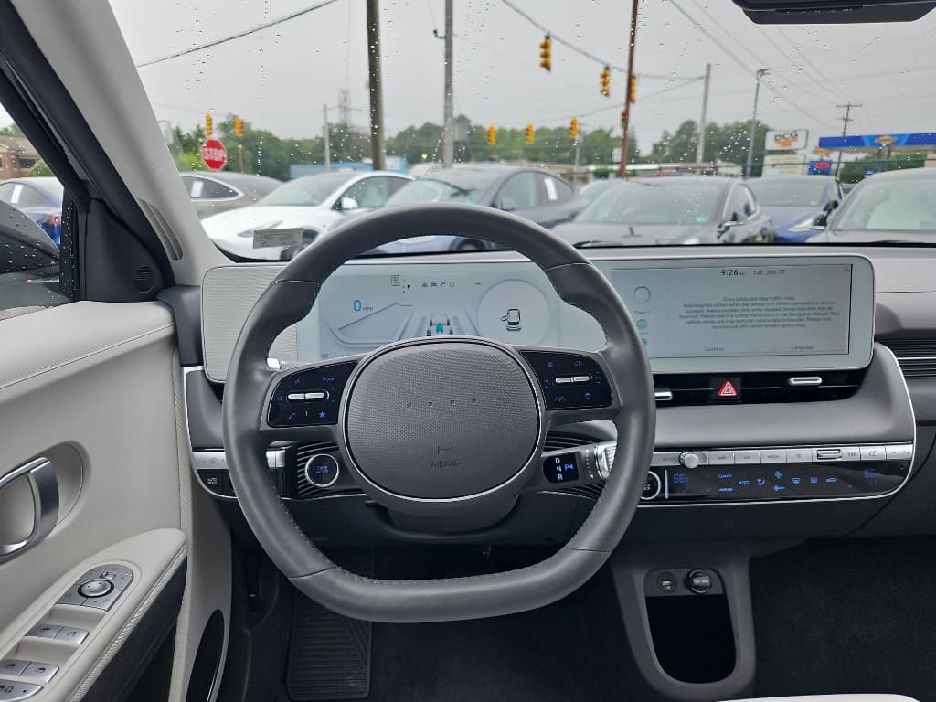 2023 Hyundai IONIQ 5 view 8