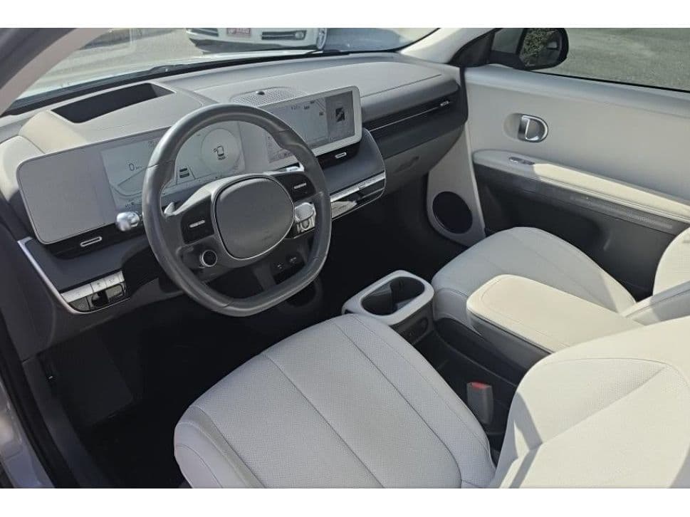 2023 Hyundai IONIQ 5 view 5