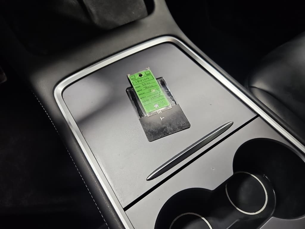 2021 Tesla Model Y view 18
