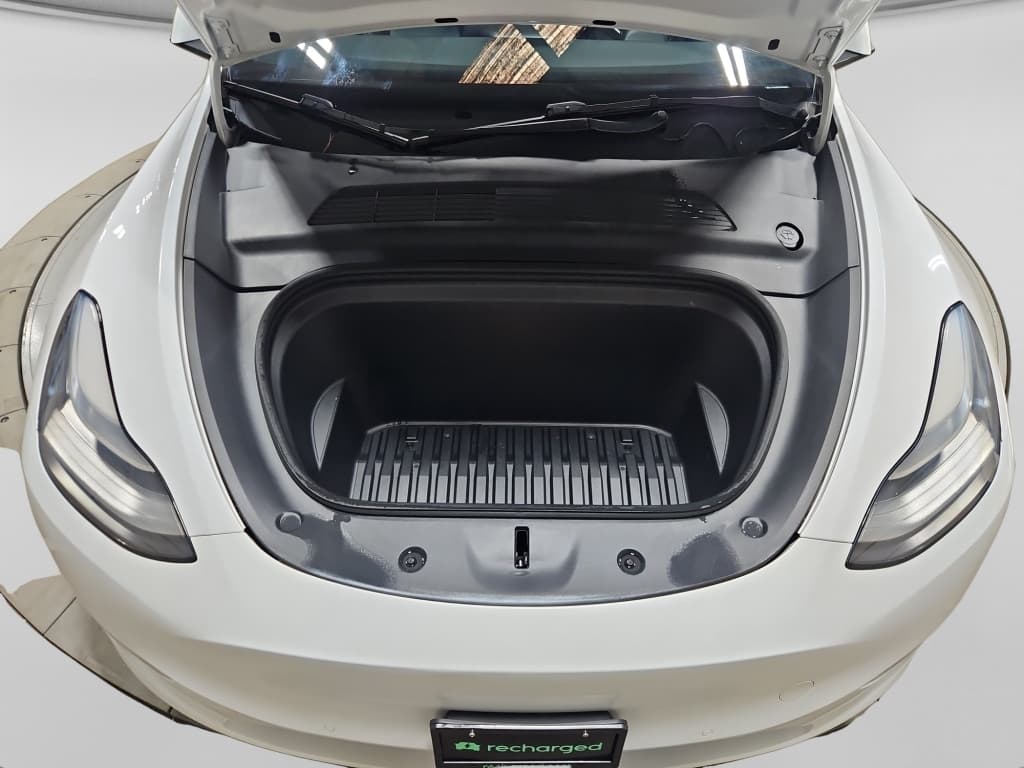 2021 Tesla Model Y view 23