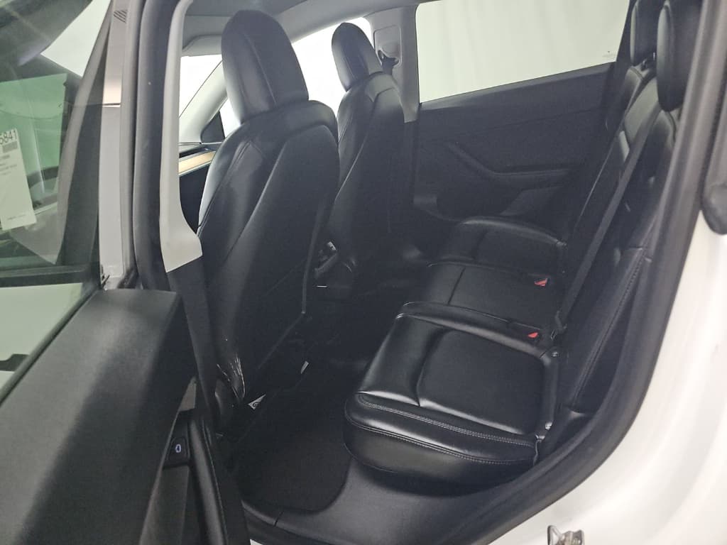 2021 Tesla Model Y view 6