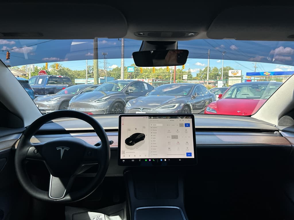 2022 Tesla Model 3 view 12