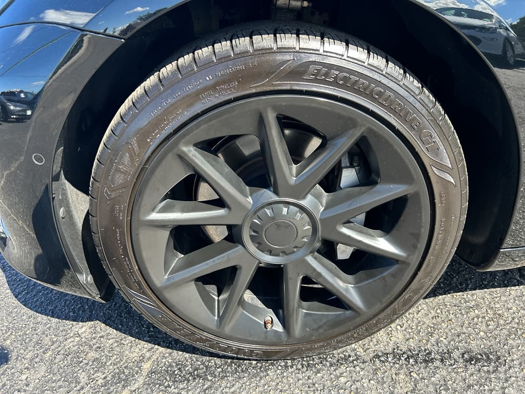 2022 Tesla Model 3 view 22