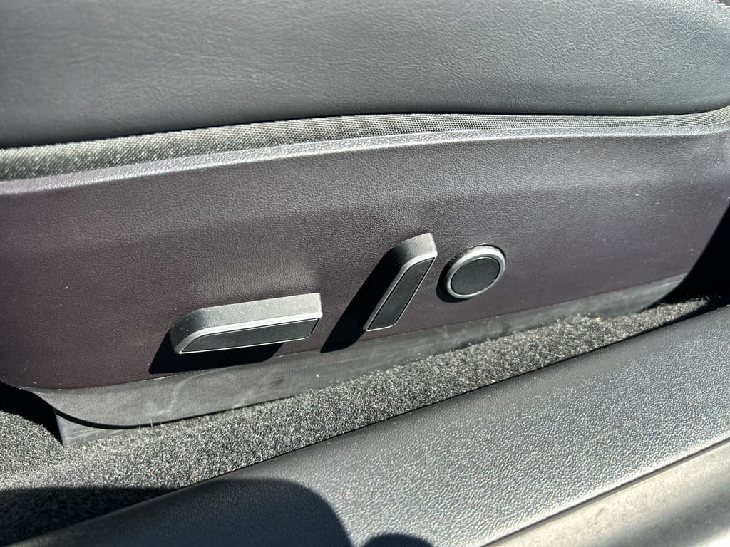 2022 Tesla Model 3 view 5
