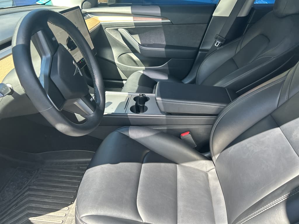 2022 Tesla Model 3 view 5