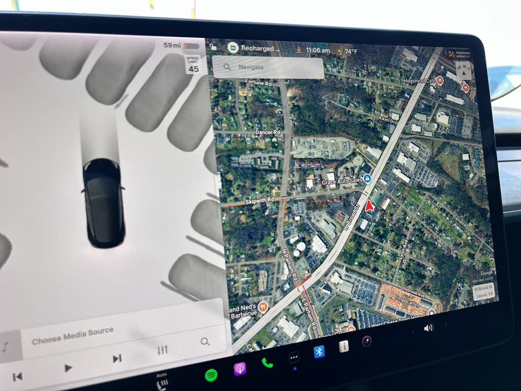 2022 Tesla Model 3 view 7