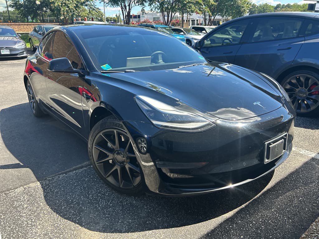 2022 Tesla Model 3 view 4